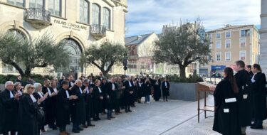 LE BARREAU DE LA DROME SE JOINT A L'HOMMAGE NATIONAL RENDU A ROBERT BADINTER